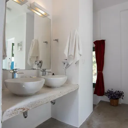 Utopia Suites * Skyros