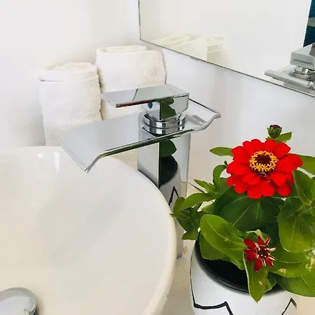 Utopia Suites Pensionat *